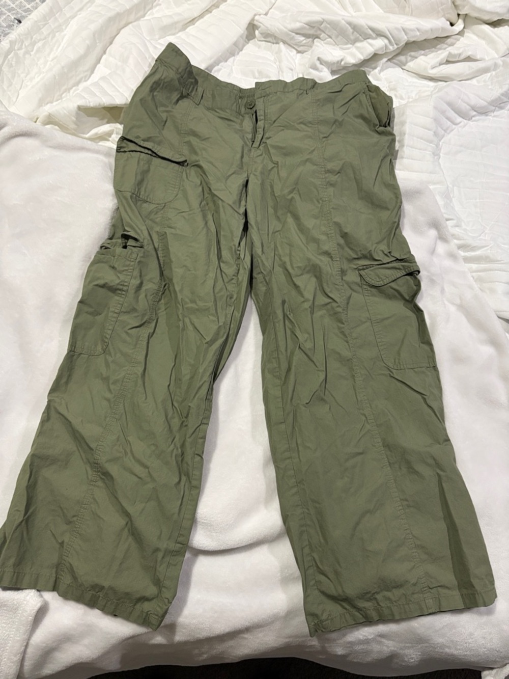 Wild Fable Olive Green Cargo Pants